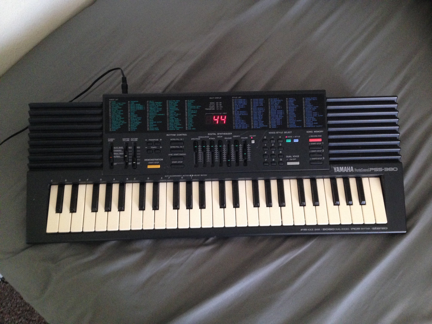 GEAR: Yamaha PSS-380 FM Synth w/ Editable FM Voices
